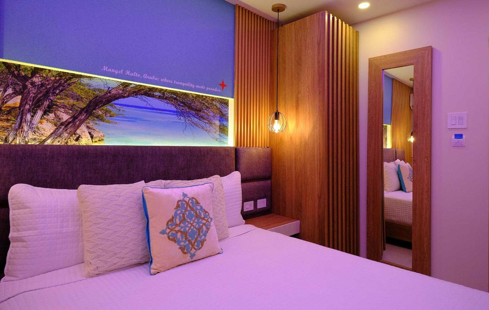 Victoria City Hotel Oranjestad Ngoại thất bức ảnh